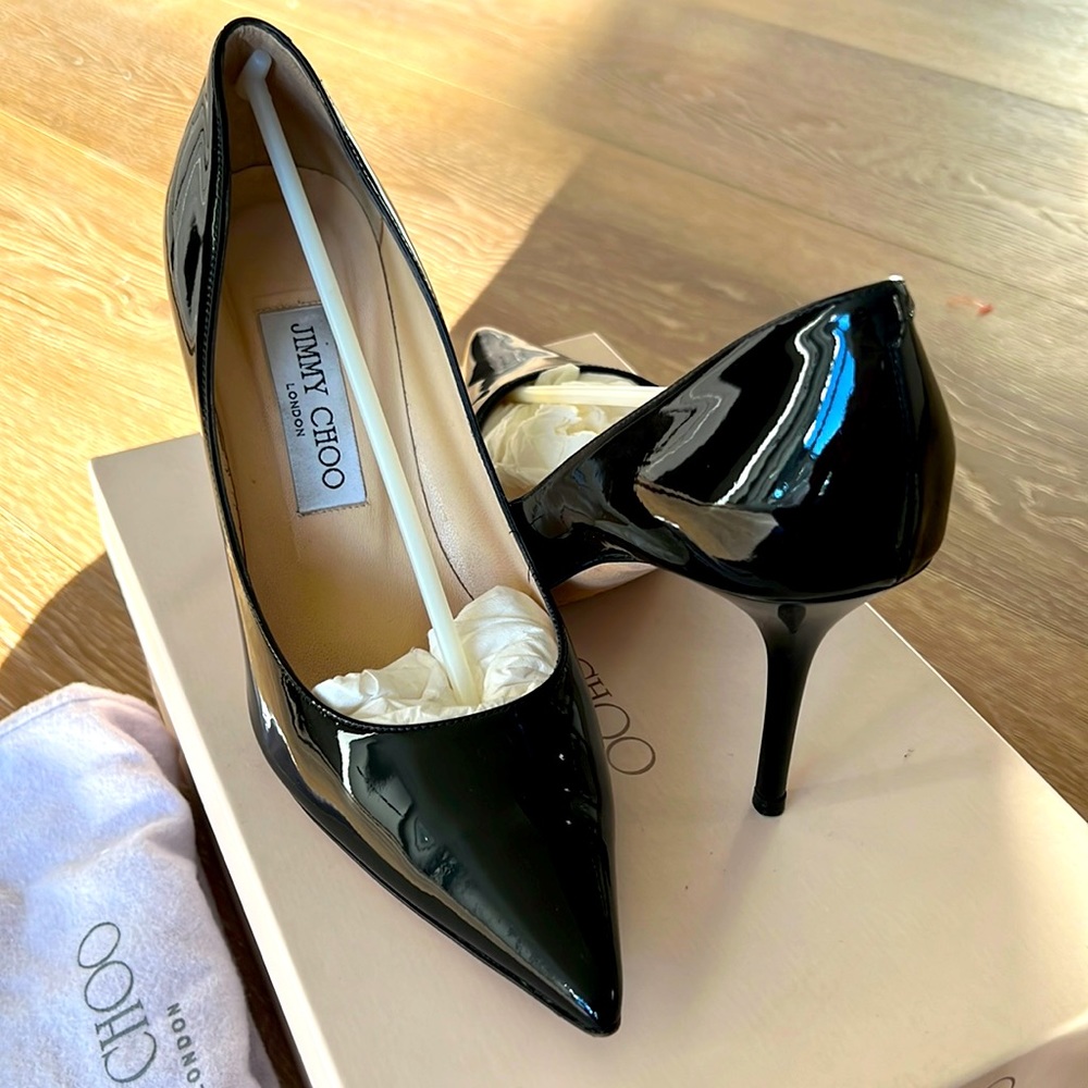 Jimmy Choo Black Patent Leather 247 Agnes size 37.5.